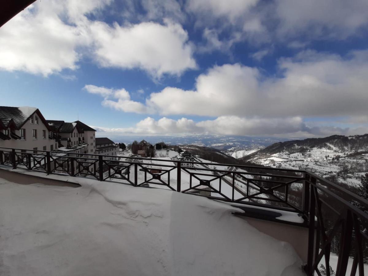 Teonalux Milmari Resort P84 โคเปานิก ภายนอก รูปภาพ